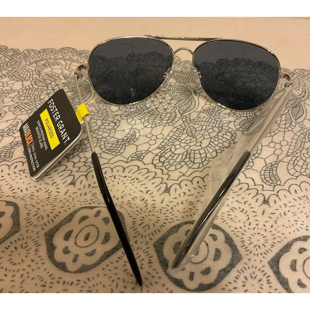 NWT Foster Grant Polarized Maxblock Sunglasses Silver Aviator